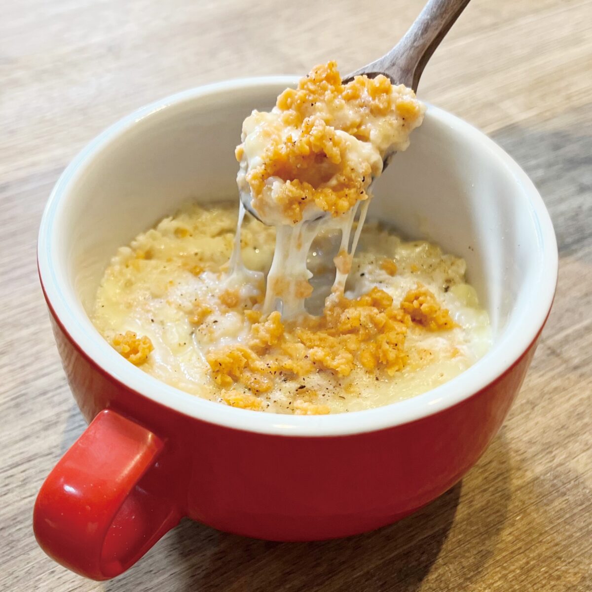 とろ〜りチーズの鮭カルボ